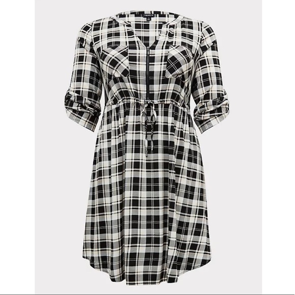 Torrid size 3 BLACK & IVORY PLAID CHALLIS ZIP FRONT DRAWSTRING SHIRT DRESS - Picture 4 of 11
